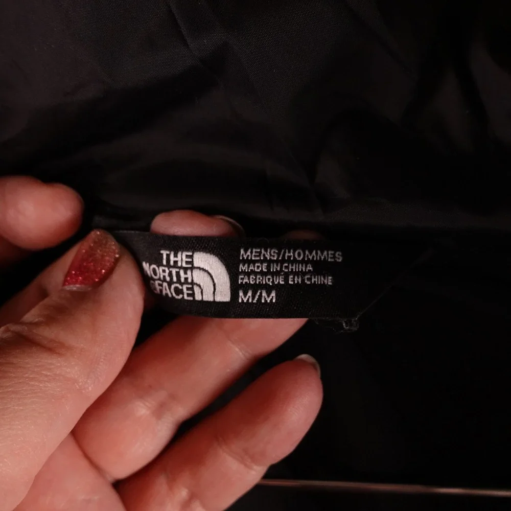 The North Face Mens DryVent Insulated Hooded‎ Jacket Burgundy Black Medium